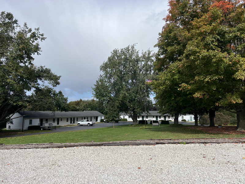 Motel Somerset - October 8 2023 (newer photo)